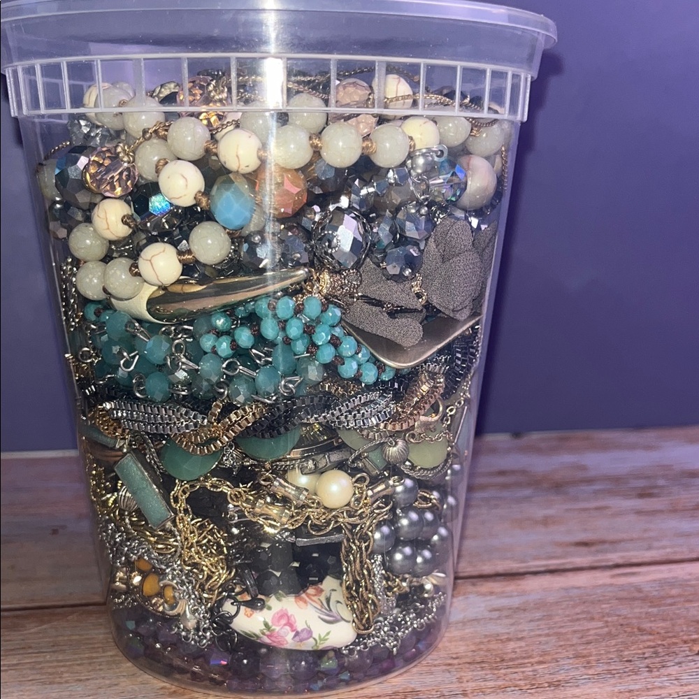 Mystery Jewelry - Picture 5 of 6